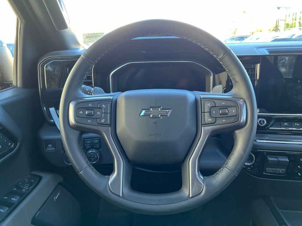 Thumbnail: 2024 Chevrolet Silverado 1500 - 19