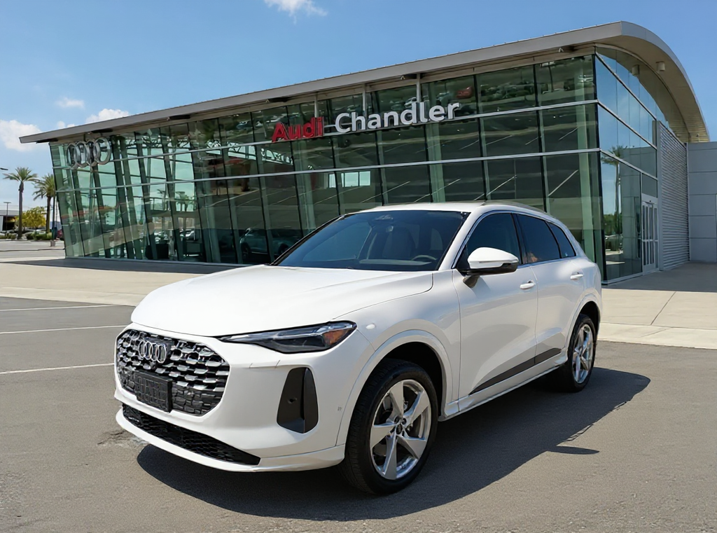 Thumbnail: 2025 Audi Q5 - 1