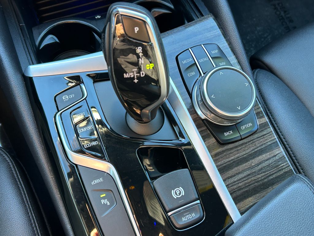 Thumbnail: 2018 BMW 5 Series - 27