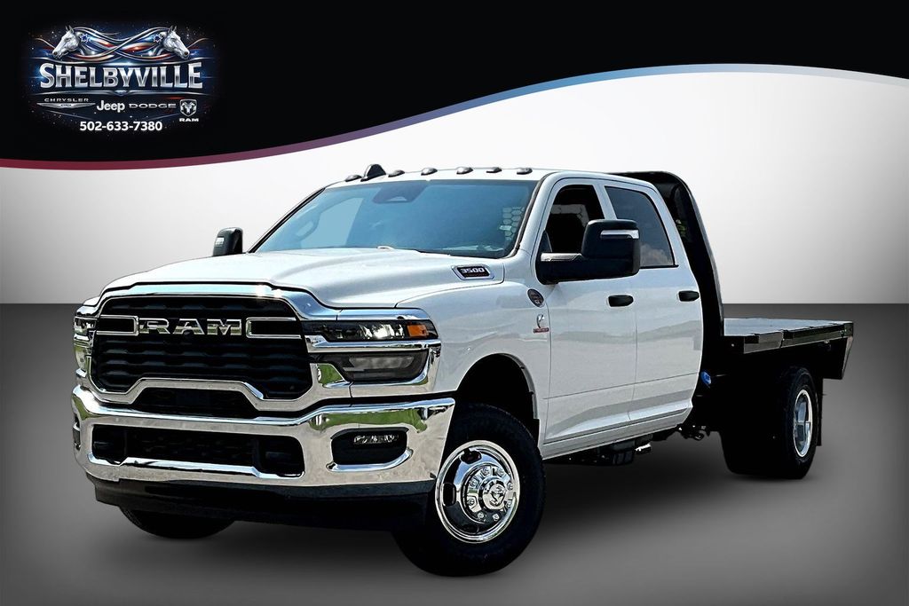 Bright White Clearcoat 2026 RAM 3500 Chassis Pickup Truck Four-Wheel Drive 8-Speed Automatic