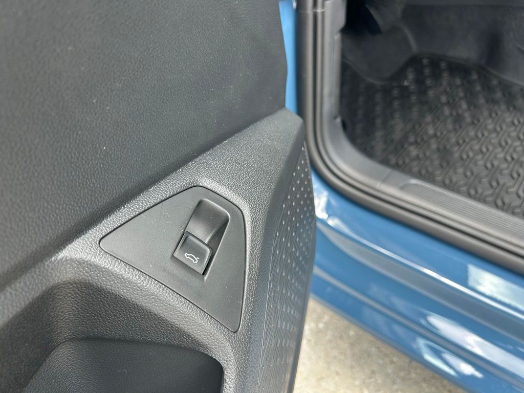 New 2026 Blue Volkswagen 1.5T SEL image 42