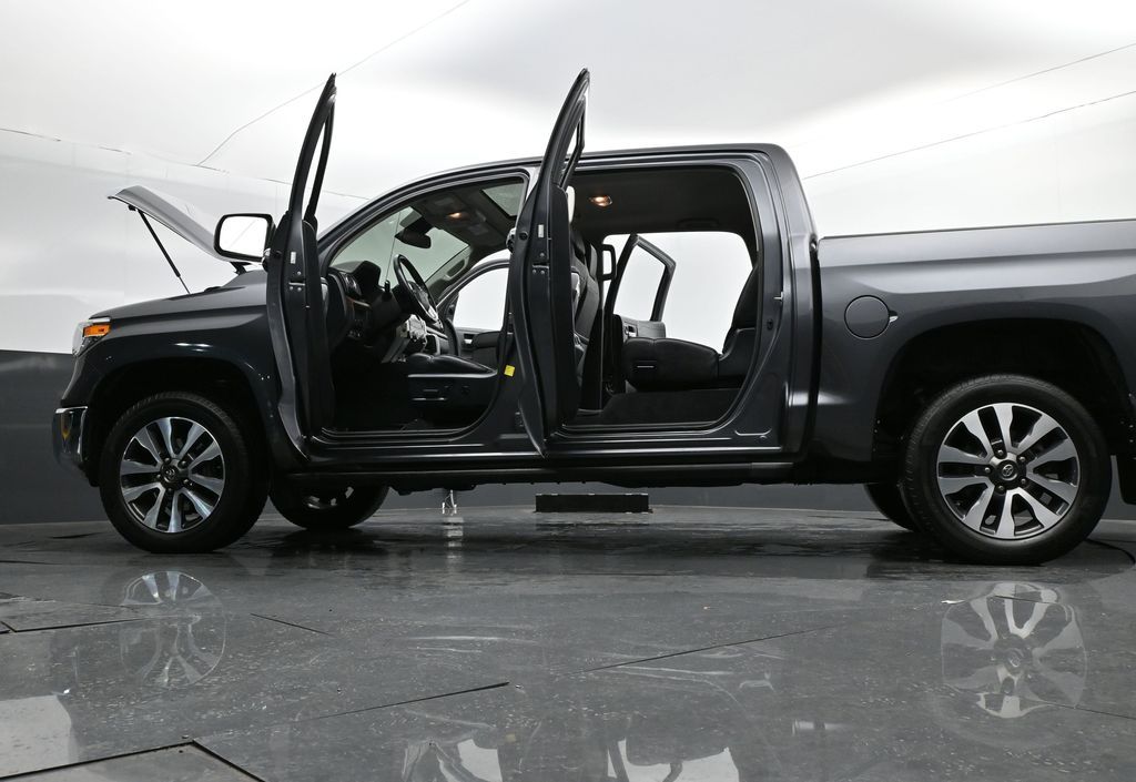 2018 Toyota Tundra Limited 5.7L V8