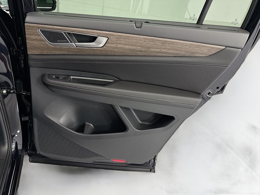 Thumbnail: 2026 Volkswagen Atlas - 27