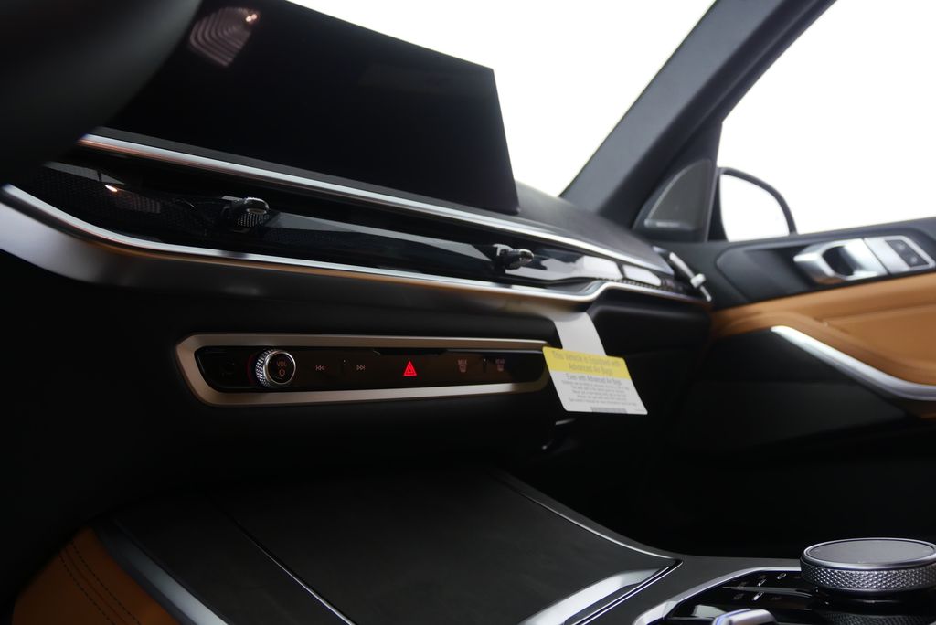 Thumbnail: 2026 BMW X5 - 19
