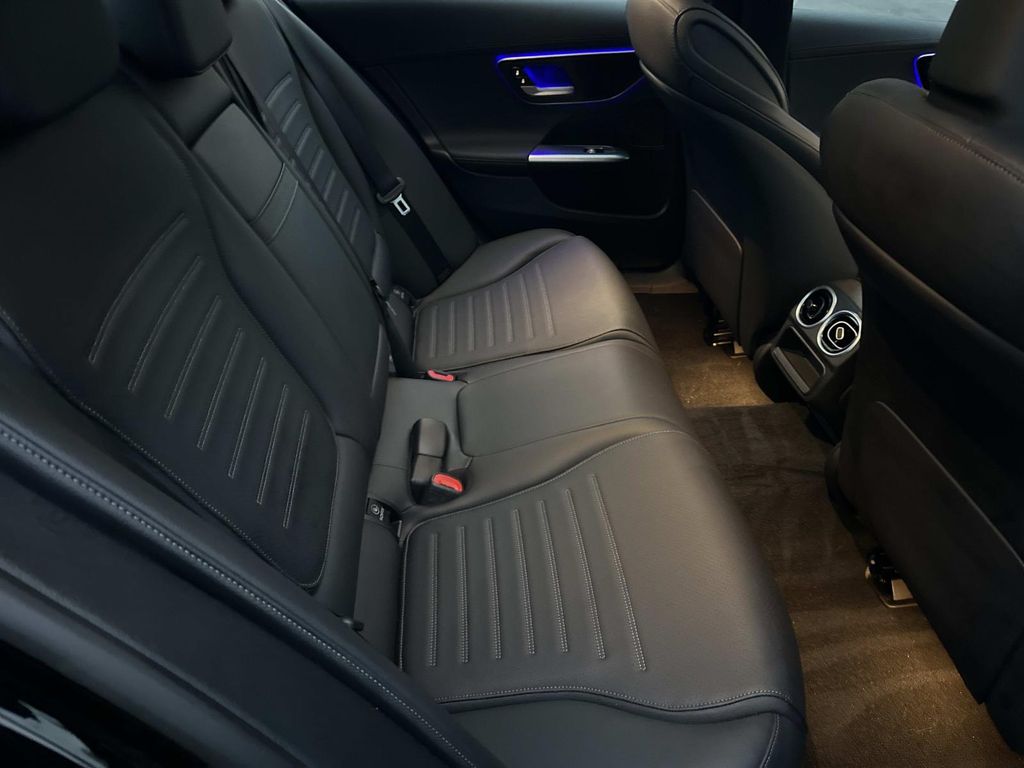 Thumbnail: 2023 Mercedes-Benz C-Class - 22