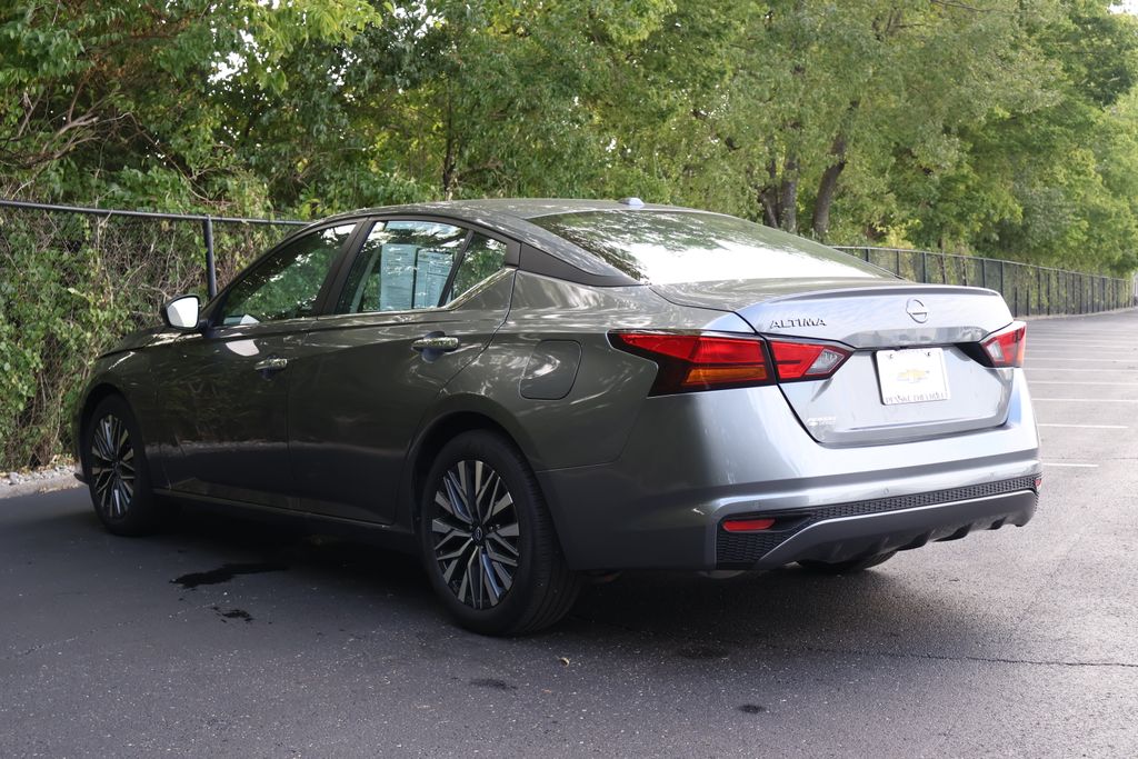 Thumbnail: 2025 Nissan Altima - 5