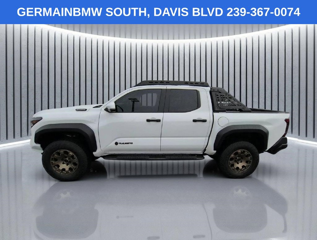 Used 2025 White Toyota Trailhunter image 8