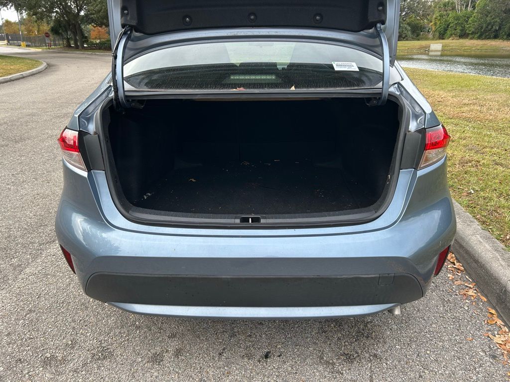 Thumbnail: 2021 Toyota Corolla - 10