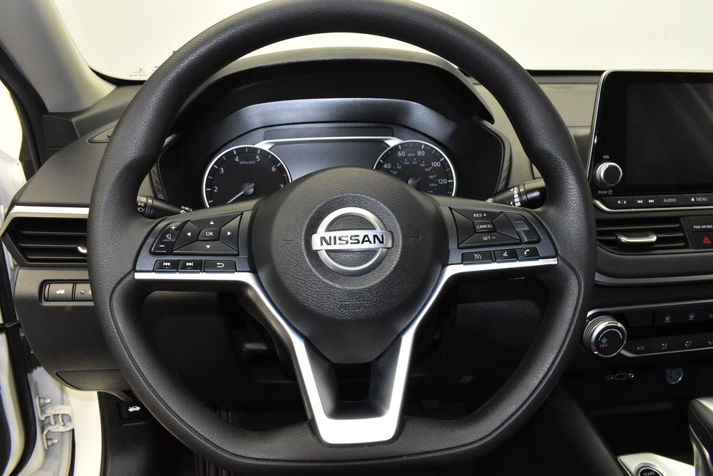 2022 Nissan Altima SV 19