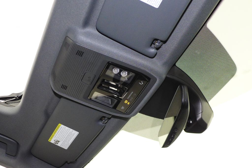 Thumbnail: 2023 Audi Q4 e-tron - 17