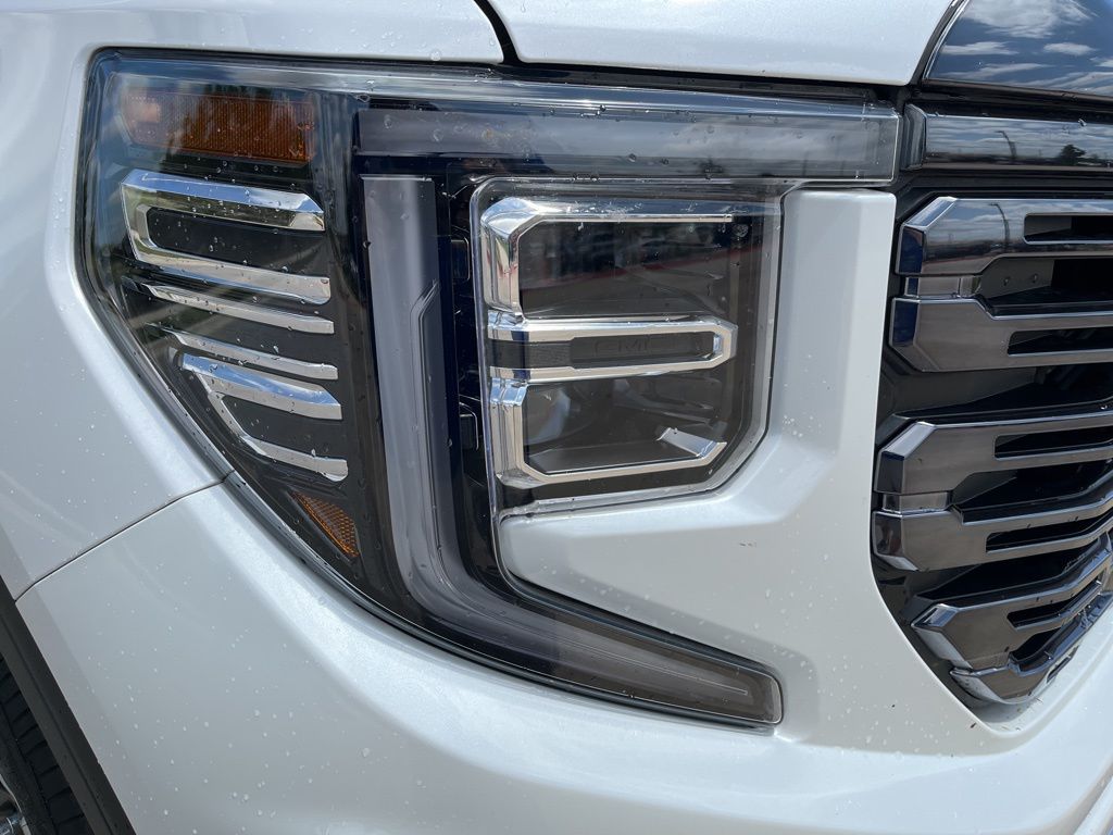 2023 GMC Sierra 1500 Denali Ultimate 17