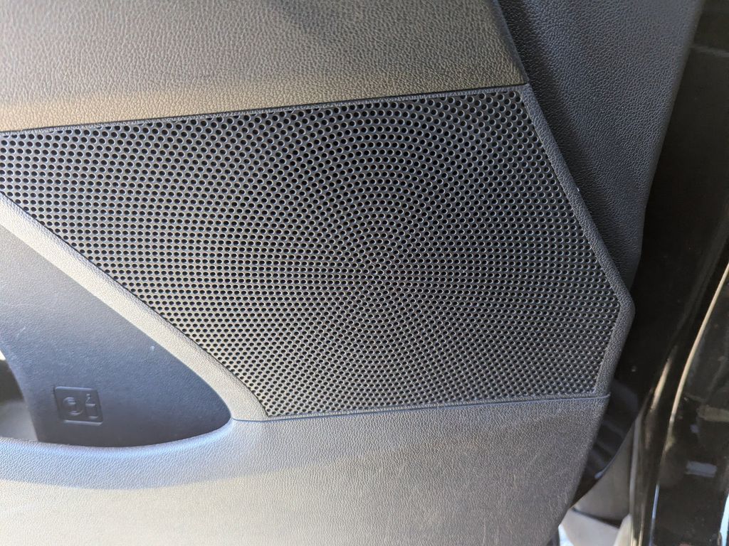 used 2023 Kia Sorento car, priced at $19,892