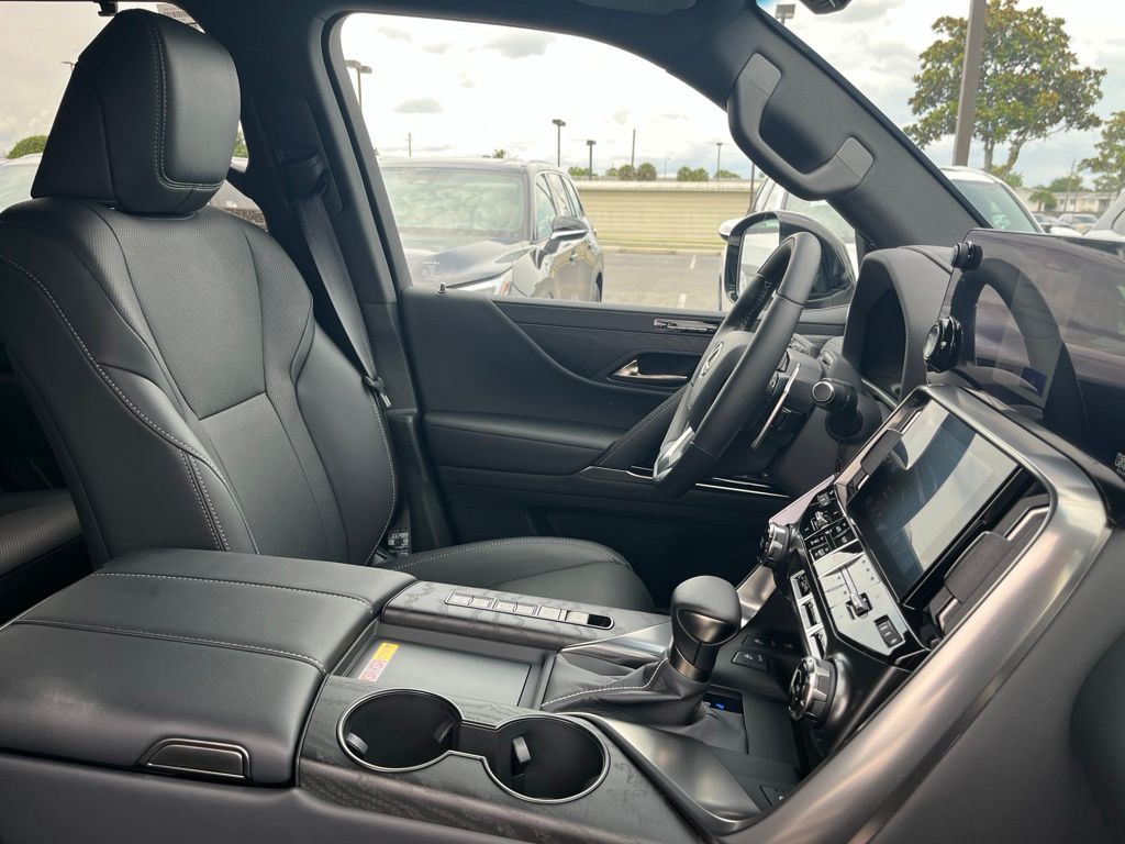 Thumbnail: 2026 Lexus LX - 7
