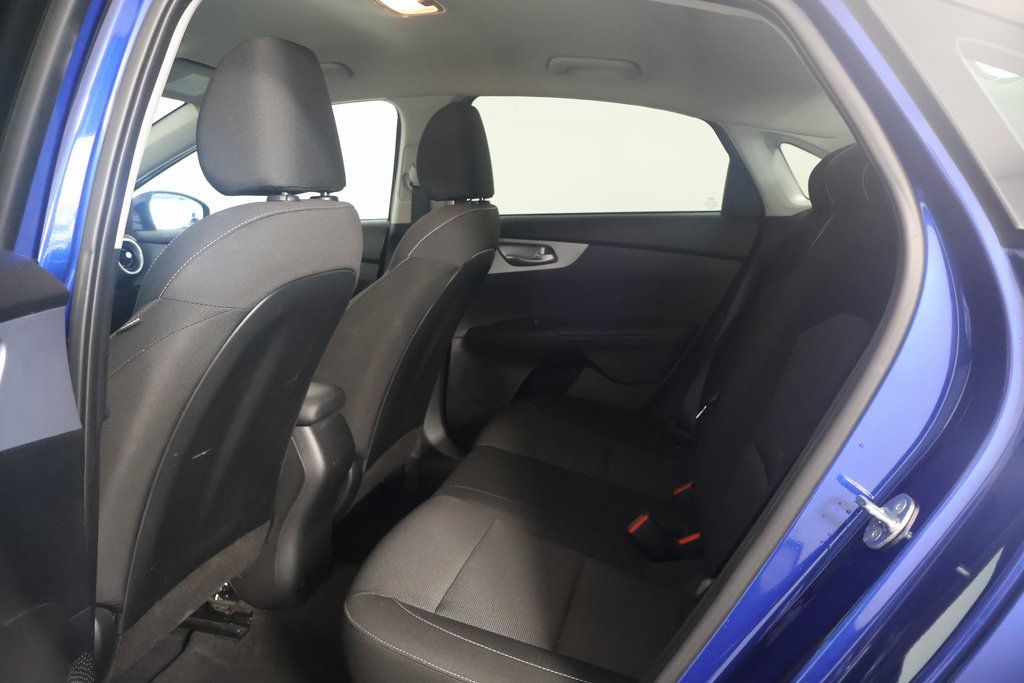 Thumbnail: 2023 Kia Forte - 9