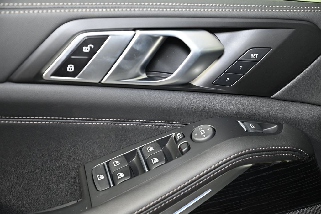 Thumbnail: 2025 BMW X5 - 22