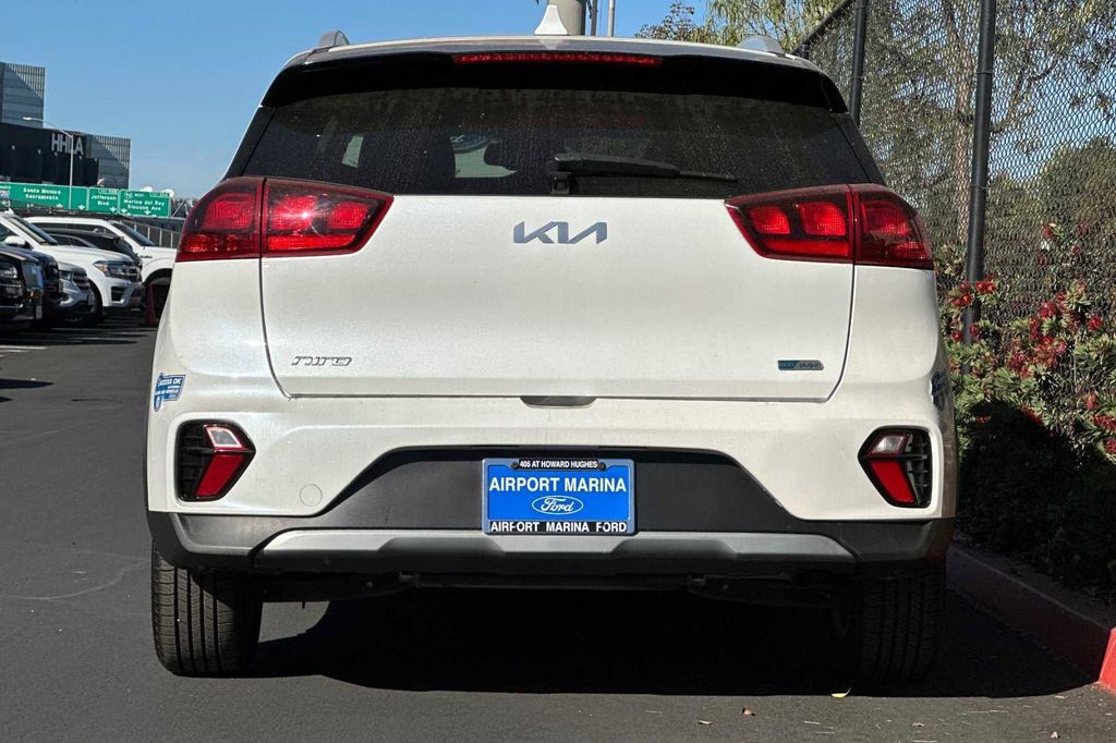 2022 Kia Niro Plug-In Hybrid LXS 7