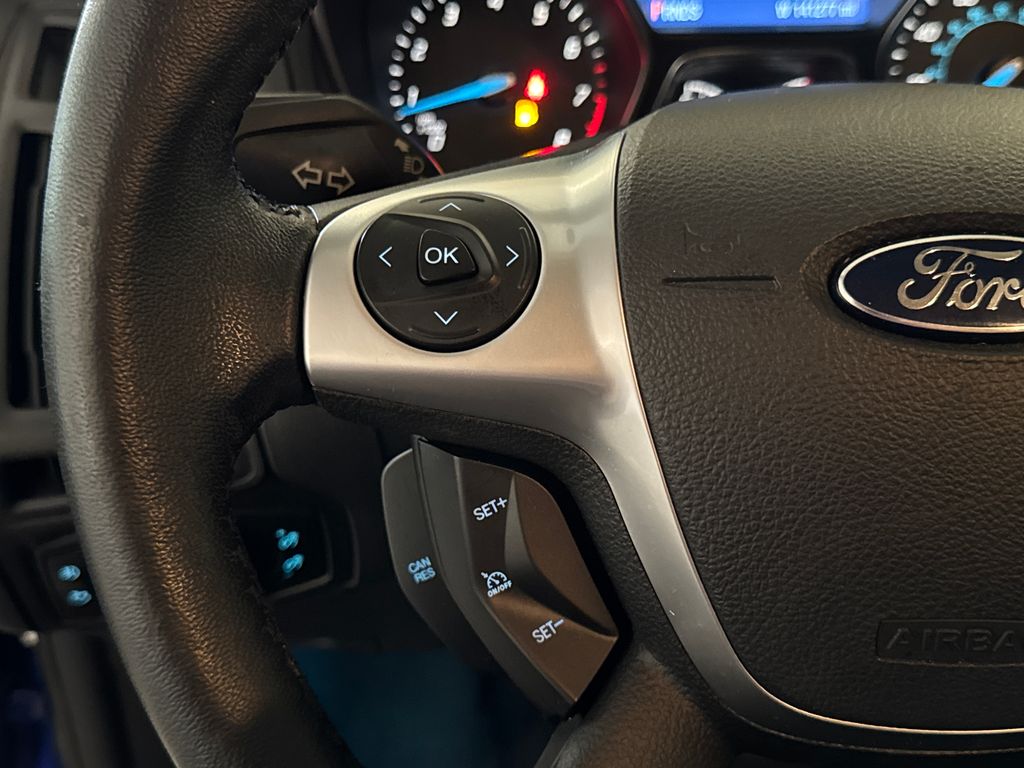 Used 2014 Blue Ford SE image 19