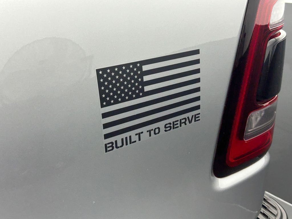 New 2026 Granite Crystal Metallic Clearcoat Ram Tungsten image 40