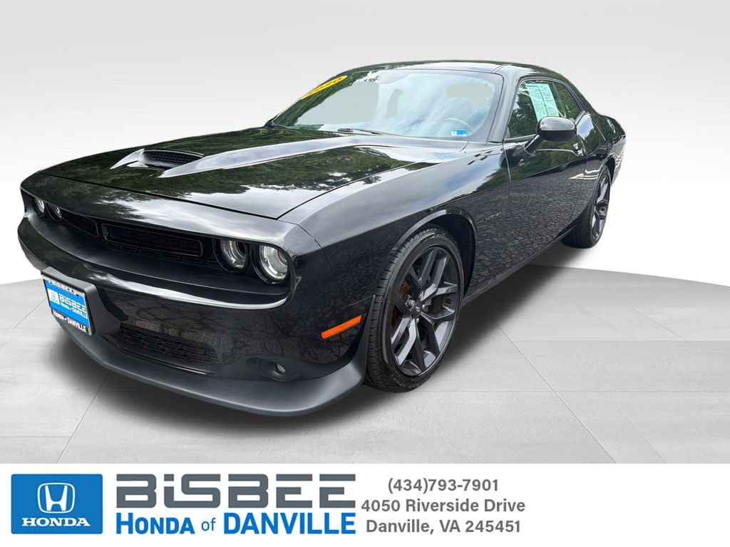 Pitch Black Clearcoat 2020 Dodge Challenger Coupe Rear-Wheel Drive 6-Speed Manual