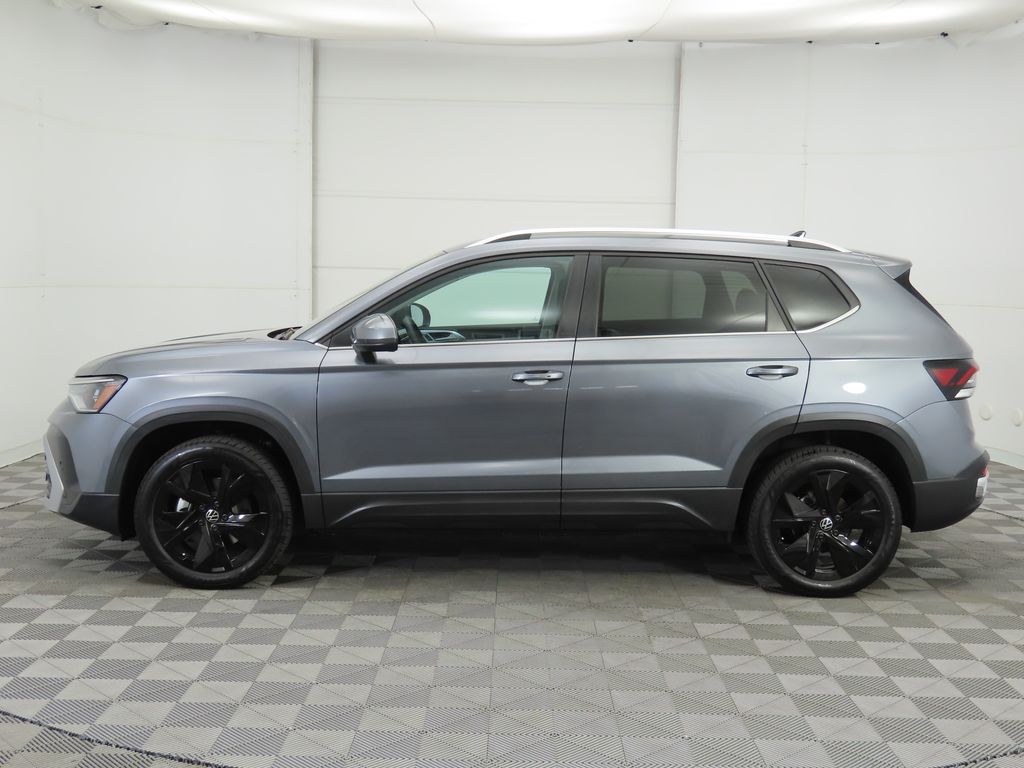 Thumbnail: 2025 Volkswagen Taos - 8