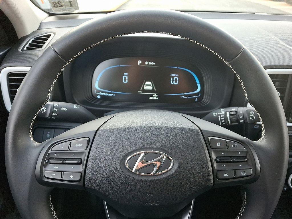 Thumbnail: 2023 Hyundai Venue - 19