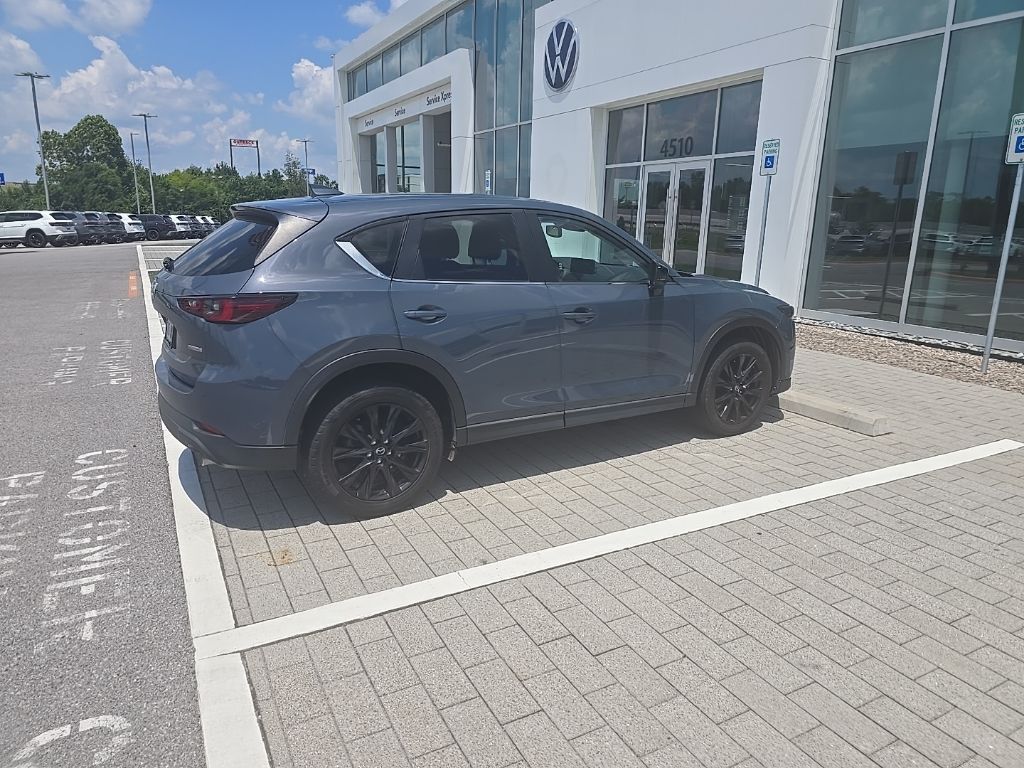 View vehicle photo 4