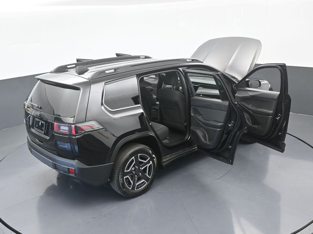 New 2026 Diamond Black Crystal Pearlcoat Jeep Laredo image 64