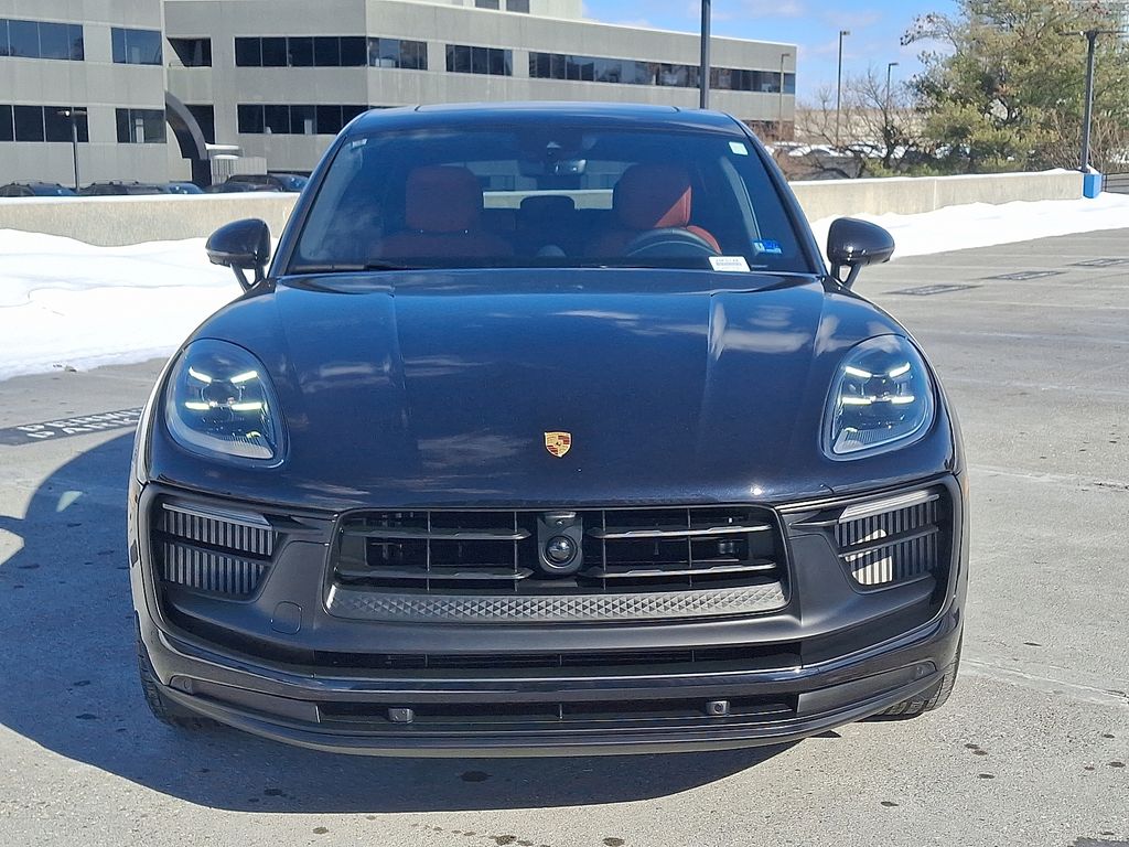 Thumbnail: 2026 Porsche Macan - 6