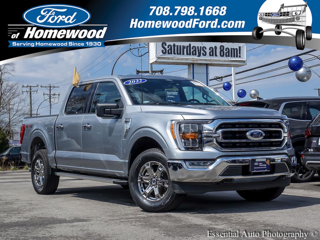 Iconic Silver Metallic 2022 Ford F-150 XLT SuperCrew 4WD Pickup Truck Four-Wheel Drive Automatic