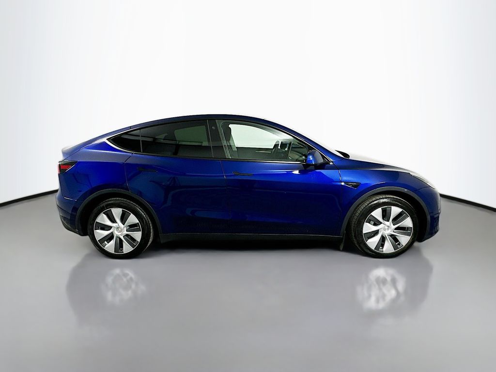 2023 Tesla Model Y Long Range 4