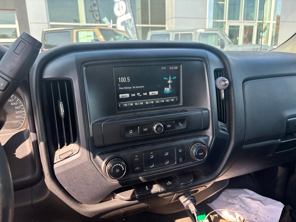 Used 2016 Red Chevrolet Custom image 10