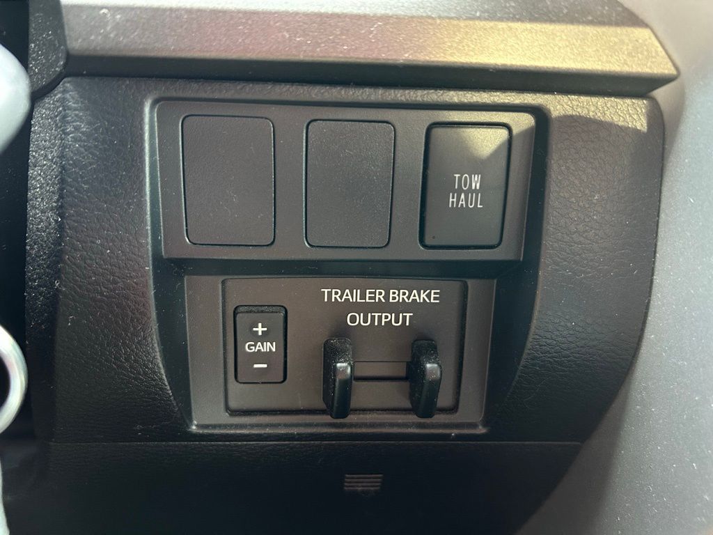 2021 Toyota Tundra SR5 29