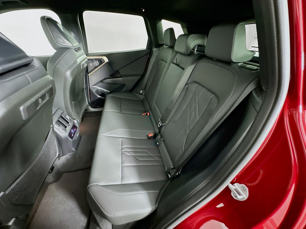 Thumbnail: 2025 BMW X3 - 17