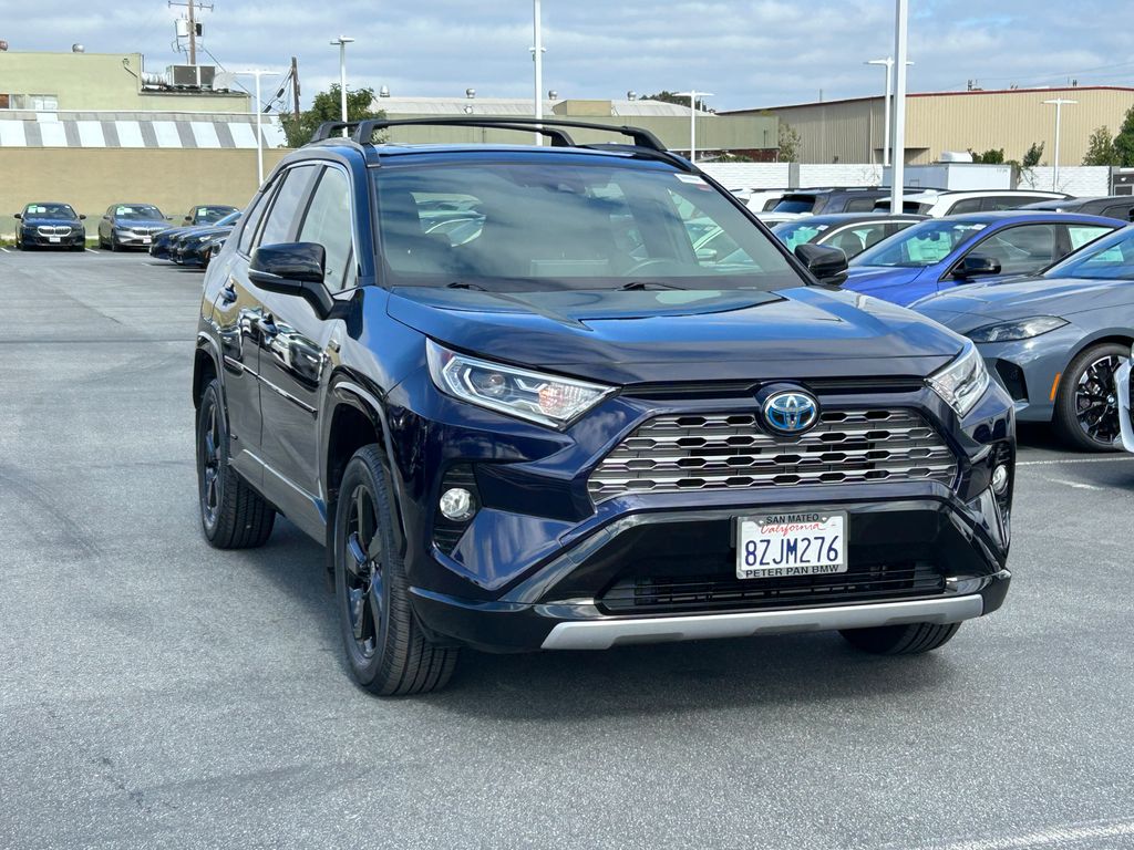 Thumbnail: 2021 Toyota RAV4 - 7