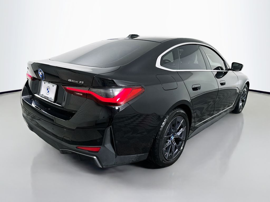 Thumbnail: 2023 BMW i4 - 5