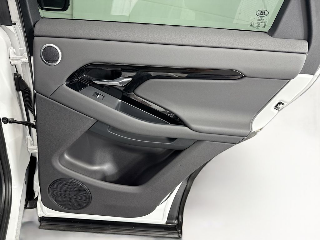 Thumbnail: 2025 Land Rover Range Rover Evoque - 26