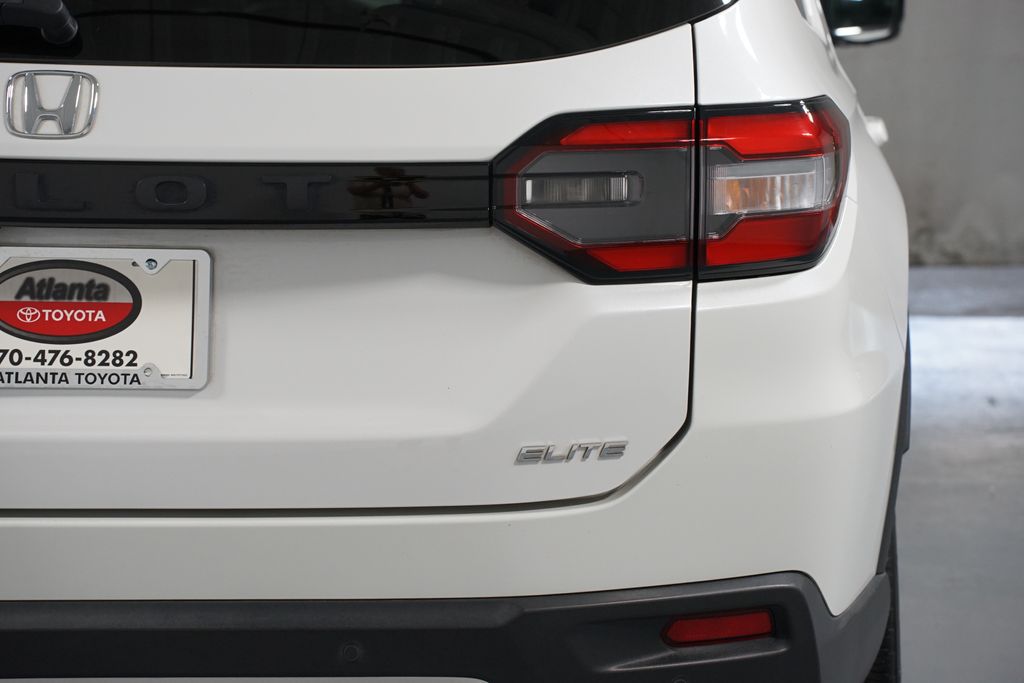 Thumbnail: 2023 Honda Pilot - 10