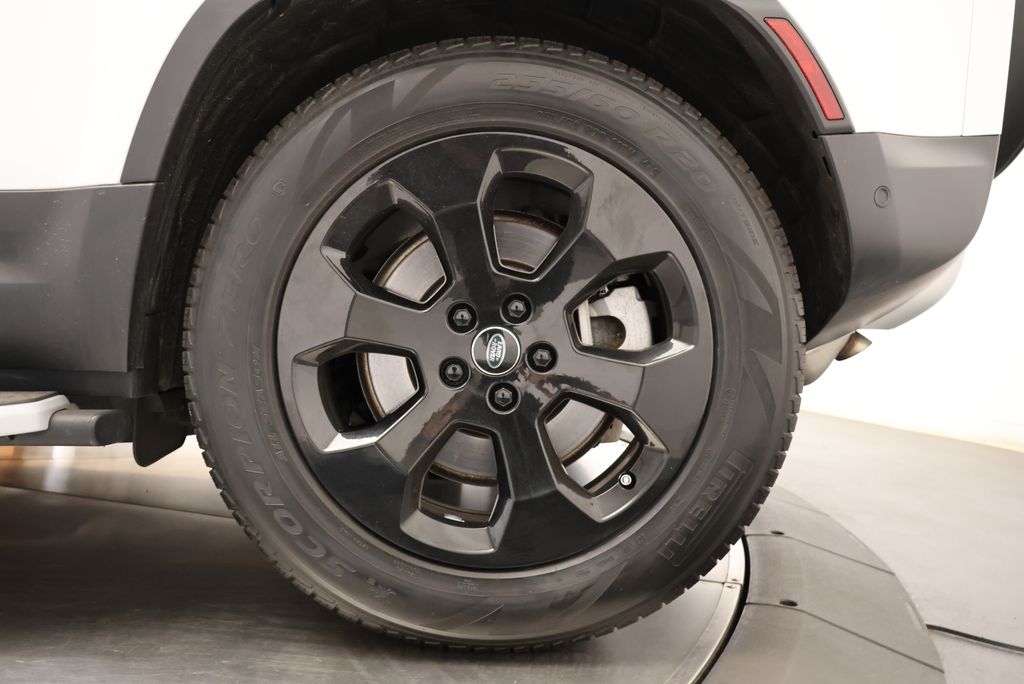 Thumbnail: 2024 Land Rover Defender - 10