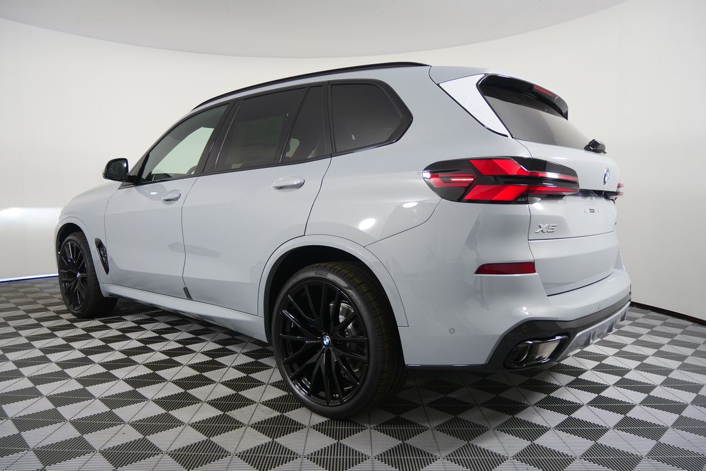Thumbnail: 2026 BMW X5 - 5
