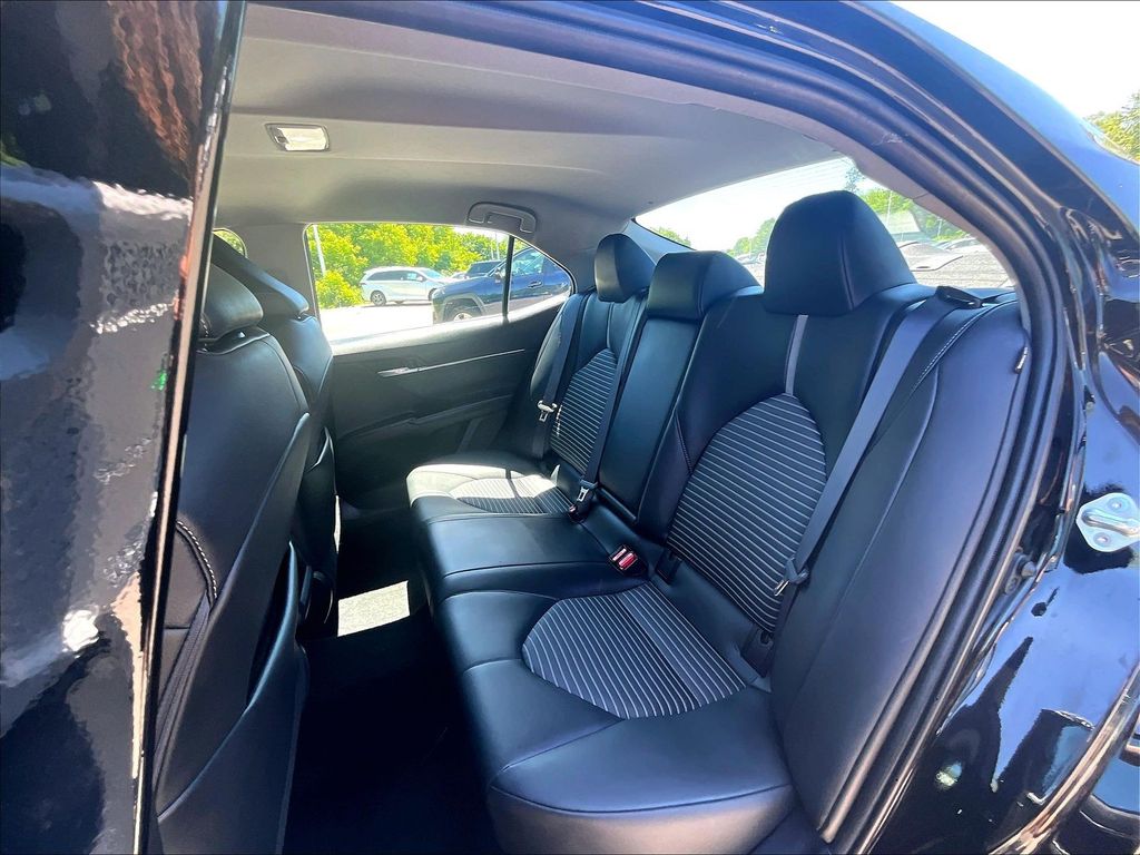 2024 Toyota Camry — photo 14