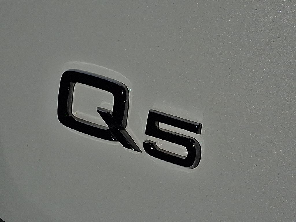 Thumbnail: 2023 Audi Q5 - 28