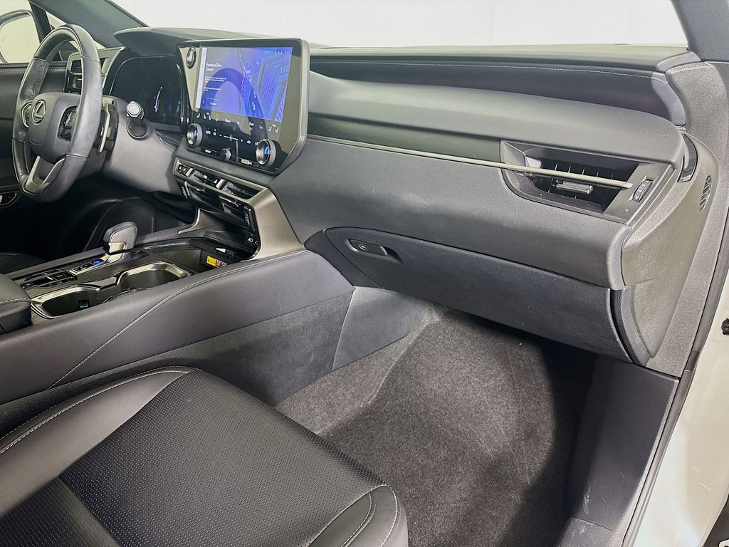 Thumbnail: 2024 Lexus RX - 31