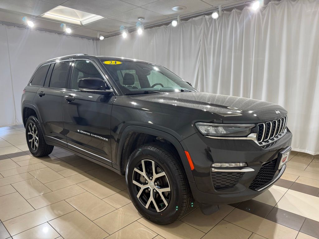 Thumbnail: 2024 Jeep Grand Cherokee - 7