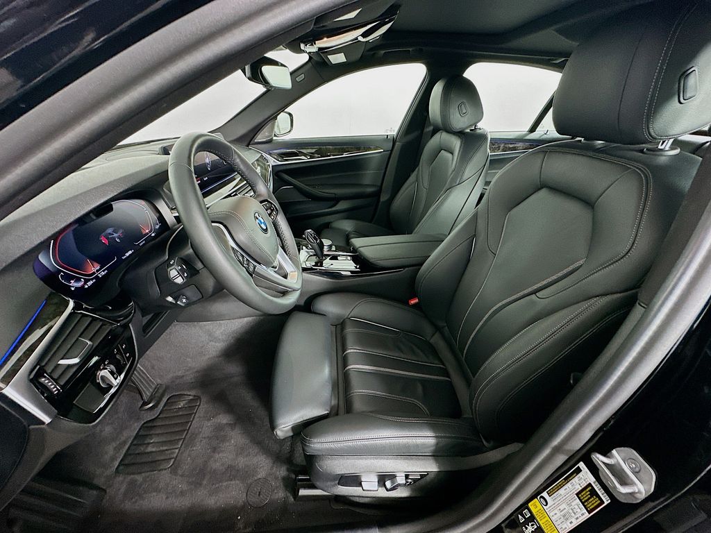 2022 BMW 5 Series 540i xDrive 22