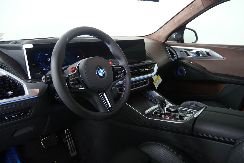 Thumbnail: 2026 BMW XM - 15