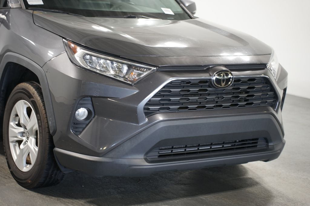 Thumbnail: 2021 Toyota RAV4 - 4