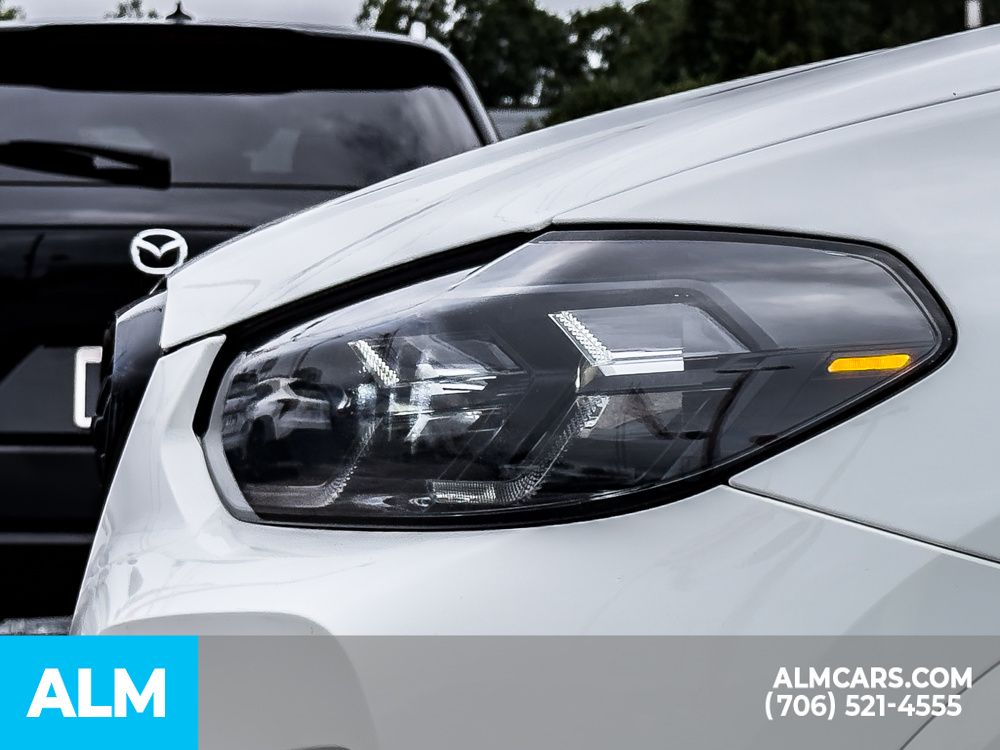 Used 2023 White BMW xDrive30i image 10