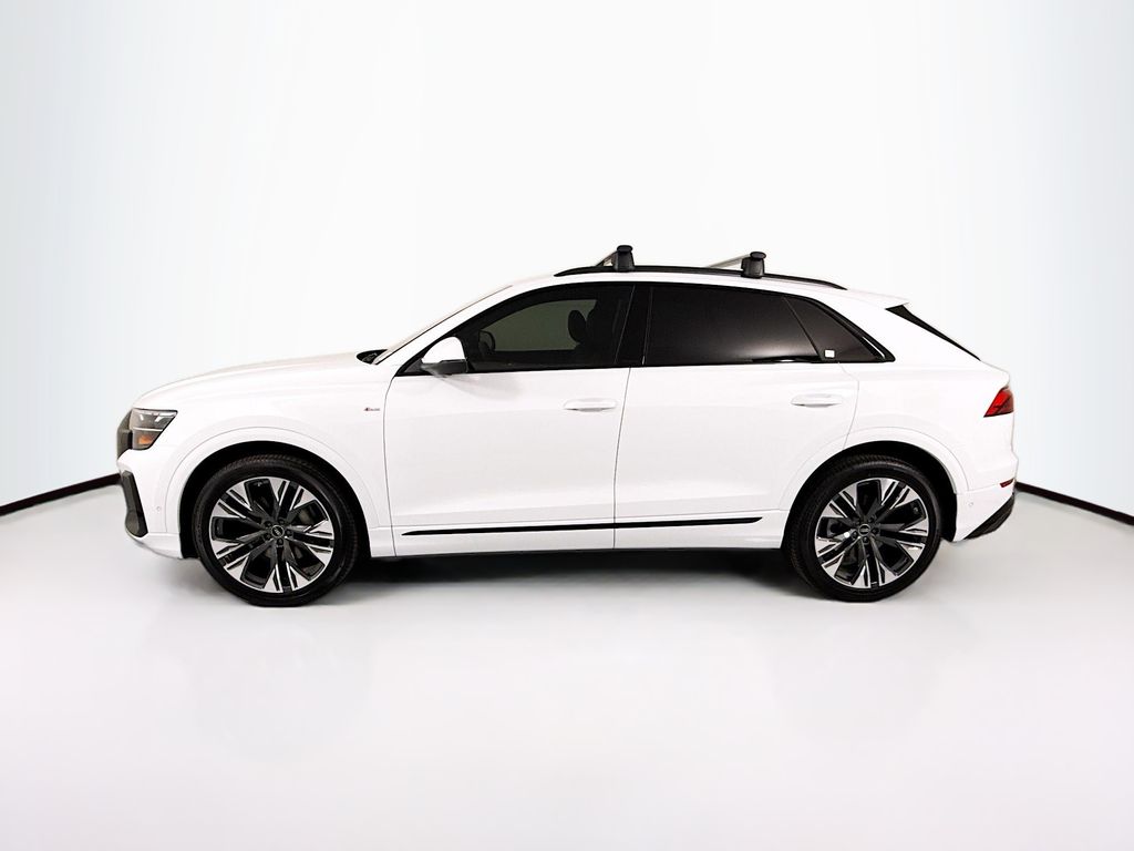 Thumbnail: 2026 Audi Q8 - 8