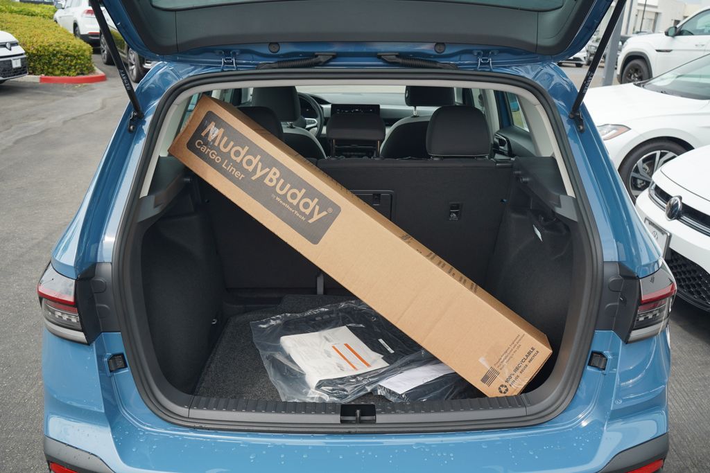 Thumbnail: 2025 Volkswagen Taos - 11