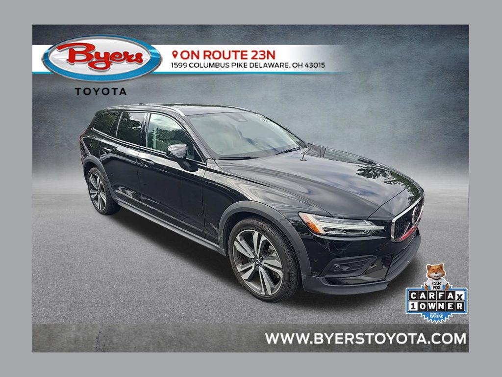2025 Volvo V60 Cross Country B5 Plus AWD
